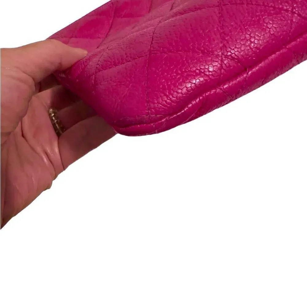 Chanel caviar Quilted pink leather Clutch
